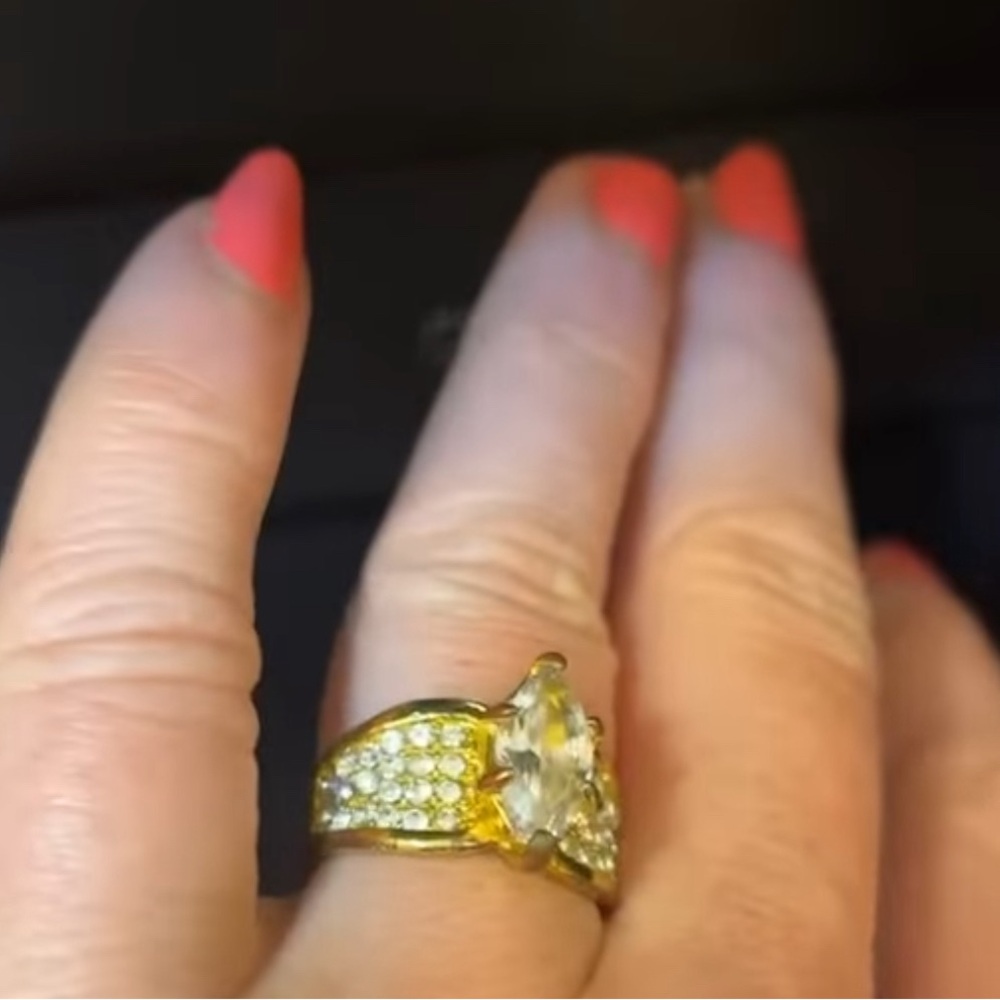 Marquise Fashion Ring Sz 7